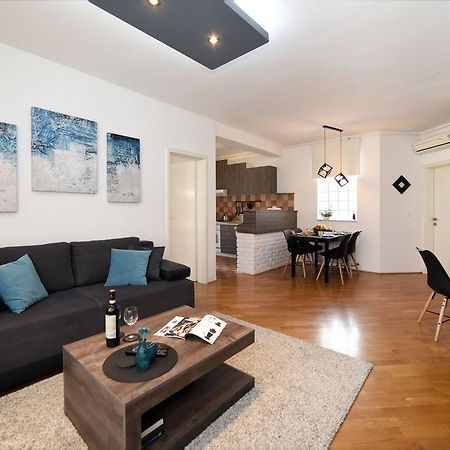 Corner Apartment Загреб Екстер'єр фото